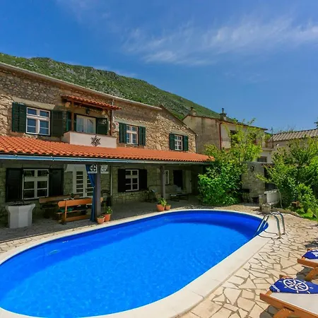 Santa Barbara Drivenik